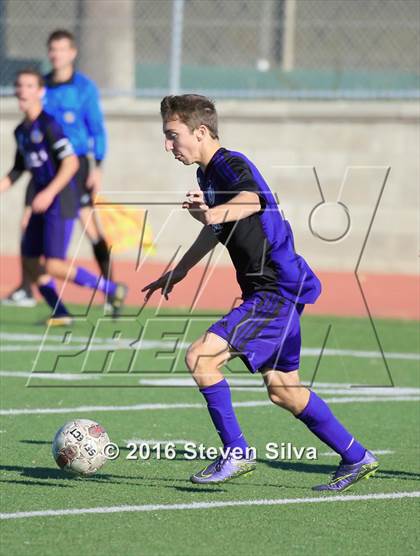 Thumbnail 2 in Carlsbad vs. Torrey Pines (21st Annual SoCal Classic) photogallery.