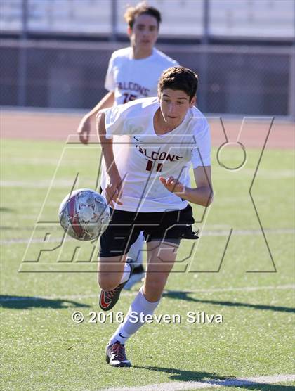 Thumbnail 2 in Carlsbad vs. Torrey Pines (21st Annual SoCal Classic) photogallery.