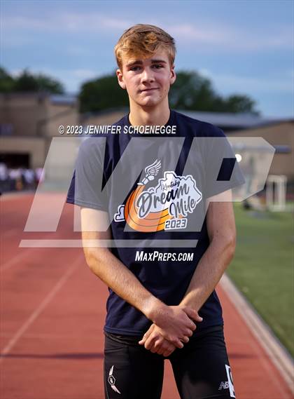 Thumbnail 3 in Kentucky Dream Mile photogallery.