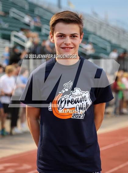 Thumbnail 2 in Kentucky Dream Mile photogallery.