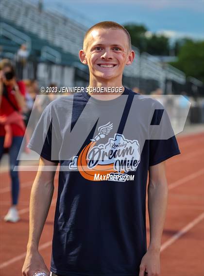 Thumbnail 2 in Kentucky Dream Mile photogallery.