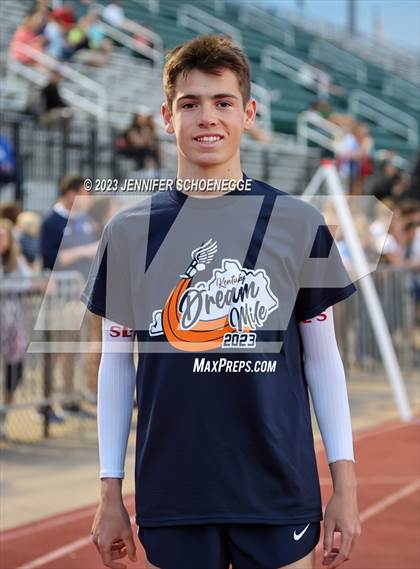 Thumbnail 1 in Kentucky Dream Mile photogallery.