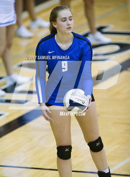 Thumbnail 1 in Grand Island vs. Lincoln East photogallery.
