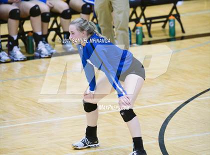 Thumbnail 2 in Grand Island vs. Lincoln East photogallery.