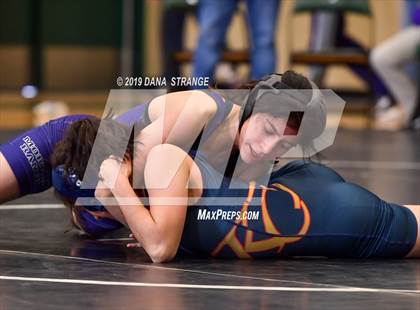 Thumbnail 3 in Knights Invitational photogallery.