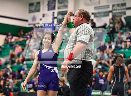 Thumbnail 3 in Knights Invitational photogallery.