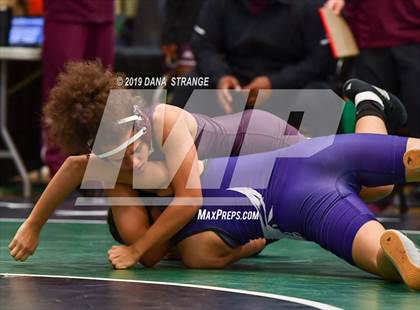 Thumbnail 3 in Knights Invitational photogallery.