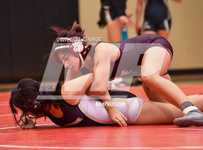 Thumbnail 2 in Knights Invitational photogallery.