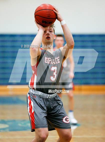 Thumbnail 2 in Grace vs. Kearns (Eagle Holiday Shootout) photogallery.