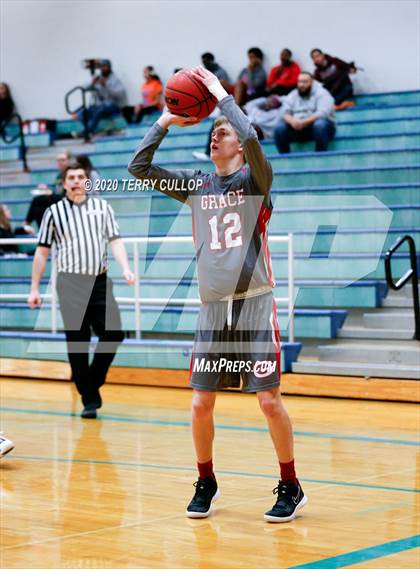 Thumbnail 3 in Grace vs. Kearns (Eagle Holiday Shootout) photogallery.