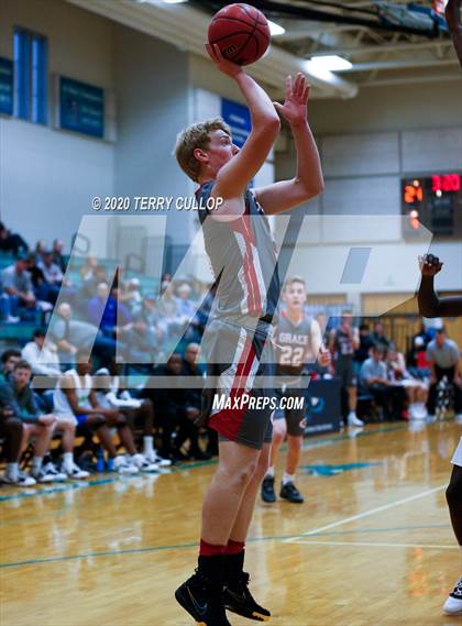 Thumbnail 1 in Grace vs. Kearns (Eagle Holiday Shootout) photogallery.