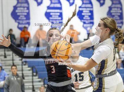 Thumbnail 1 in Waterloo vs Father McGivney (Columbia Tip Off Tournament) photogallery.