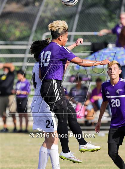 Thumbnail 3 in Shadow Hills vs. Flintridge Prep (CIF SS D6 Semifinal) photogallery.