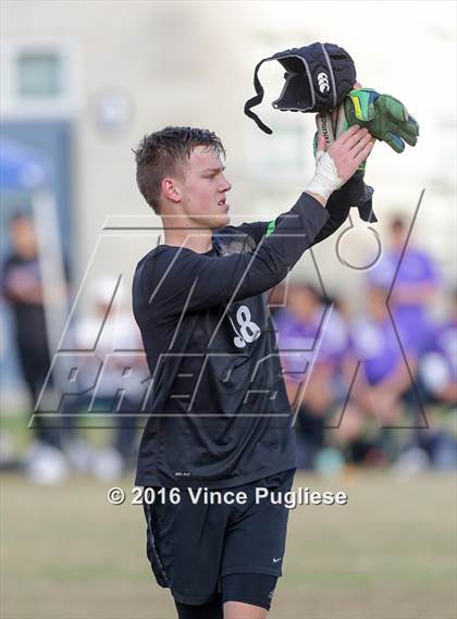 Thumbnail 3 in Shadow Hills vs. Flintridge Prep (CIF SS D6 Semifinal) photogallery.