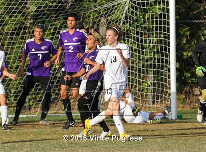 Thumbnail 2 in Shadow Hills vs. Flintridge Prep (CIF SS D6 Semifinal) photogallery.