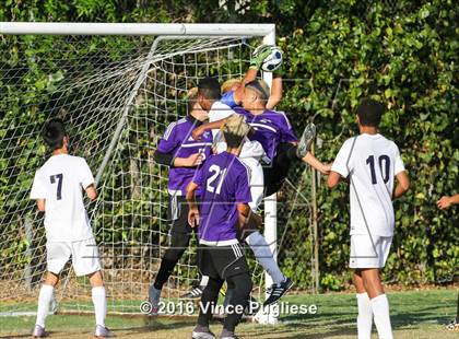 Thumbnail 2 in Shadow Hills vs. Flintridge Prep (CIF SS D6 Semifinal) photogallery.