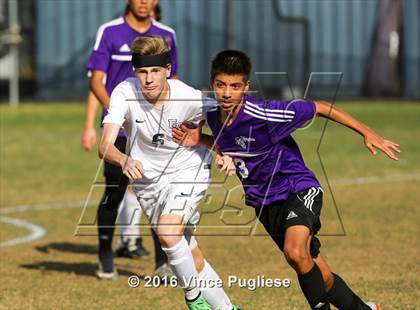 Thumbnail 3 in Shadow Hills vs. Flintridge Prep (CIF SS D6 Semifinal) photogallery.