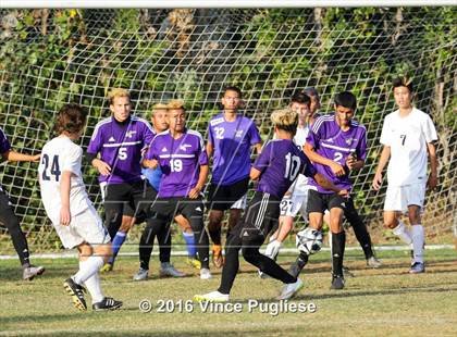 Thumbnail 2 in Shadow Hills vs. Flintridge Prep (CIF SS D6 Semifinal) photogallery.
