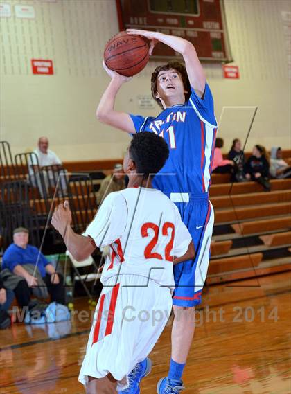 Thumbnail 1 in Triton @ Delsea photogallery.