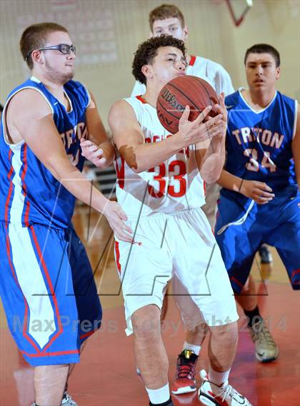 Thumbnail 2 in Triton @ Delsea photogallery.