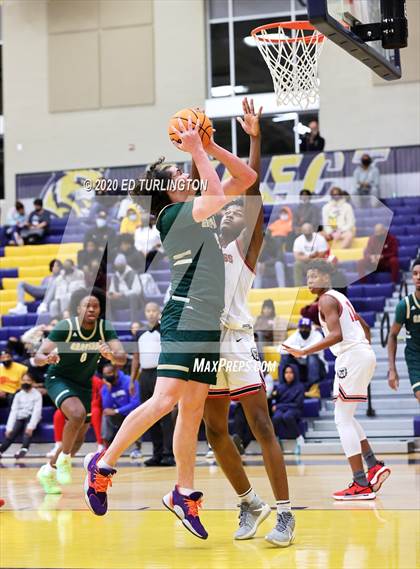 Thumbnail 3 in North Gwinnett vs. Grayson (Tournament of Champions Holiday Classic) photogallery.
