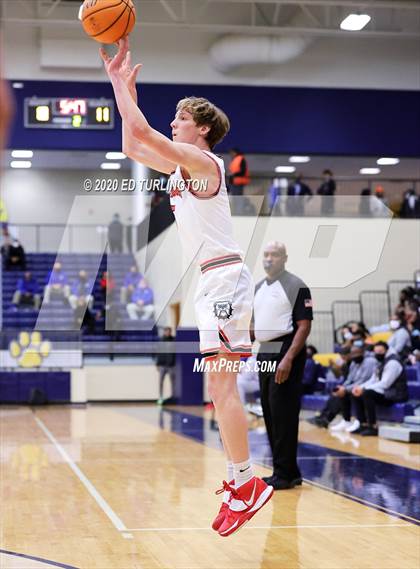 Thumbnail 2 in North Gwinnett vs. Grayson (Tournament of Champions Holiday Classic) photogallery.