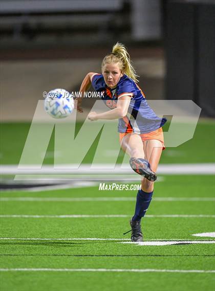 Thumbnail 3 in Klein Cain vs Bridgeland (UIL 6A Bi-District Playoff) photogallery.