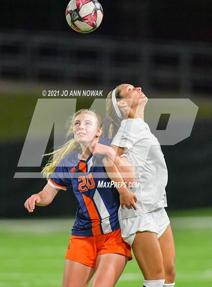 Thumbnail 2 in Klein Cain vs Bridgeland (UIL 6A Bi-District Playoff) photogallery.