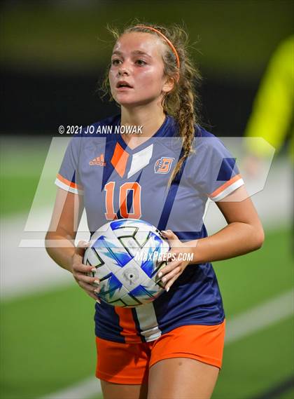 Thumbnail 3 in Klein Cain vs Bridgeland (UIL 6A Bi-District Playoff) photogallery.