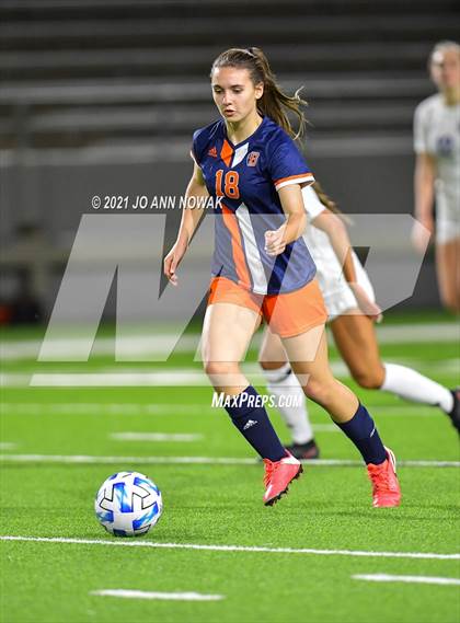 Thumbnail 3 in Klein Cain vs Bridgeland (UIL 6A Bi-District Playoff) photogallery.
