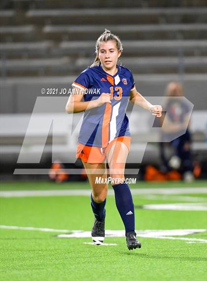 Thumbnail 2 in Klein Cain vs Bridgeland (UIL 6A Bi-District Playoff) photogallery.