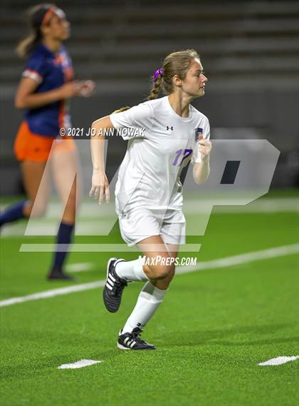Thumbnail 1 in Klein Cain vs Bridgeland (UIL 6A Bi-District Playoff) photogallery.