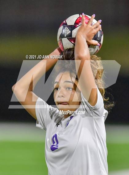 Thumbnail 2 in Klein Cain vs Bridgeland (UIL 6A Bi-District Playoff) photogallery.