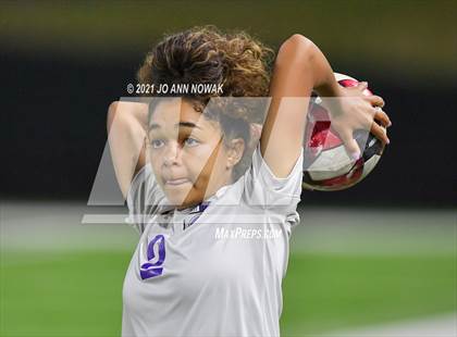 Thumbnail 3 in Klein Cain vs Bridgeland (UIL 6A Bi-District Playoff) photogallery.
