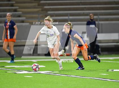 Thumbnail 3 in Klein Cain vs Bridgeland (UIL 6A Bi-District Playoff) photogallery.