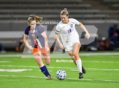 Thumbnail 2 in Klein Cain vs Bridgeland (UIL 6A Bi-District Playoff) photogallery.