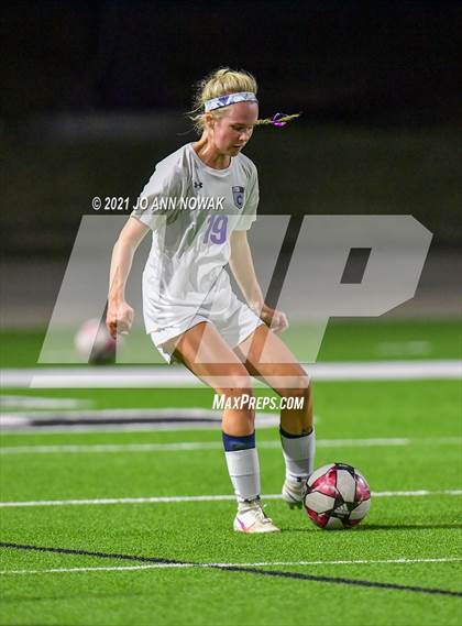 Thumbnail 1 in Klein Cain vs Bridgeland (UIL 6A Bi-District Playoff) photogallery.