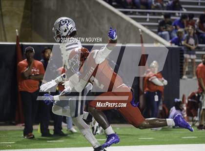 Thumbnail 3 in College Park @ Cypress Lakes (UIL Football 6A D2 Area) photogallery.