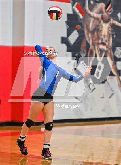 Thumbnail 3 in Wortham vs Chilton (UIL 2A Bi-District) photogallery.