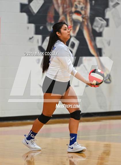 Thumbnail 3 in Wortham vs Chilton (UIL 2A Bi-District) photogallery.