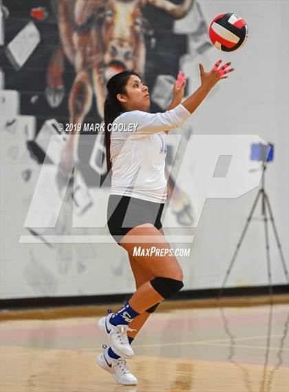 Thumbnail 3 in Wortham vs Chilton (UIL 2A Bi-District) photogallery.