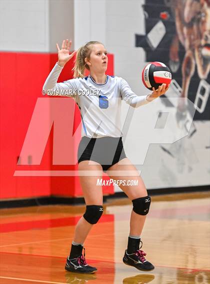 Thumbnail 1 in Wortham vs Chilton (UIL 2A Bi-District) photogallery.