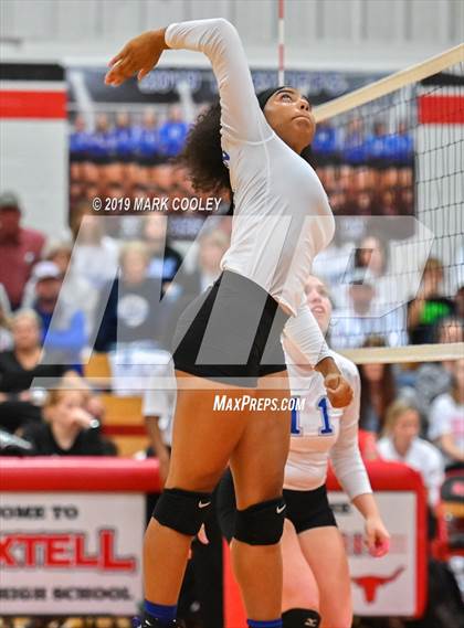 Thumbnail 2 in Wortham vs Chilton (UIL 2A Bi-District) photogallery.