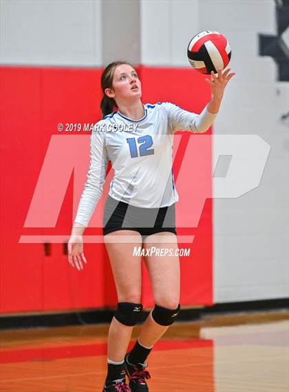 Thumbnail 2 in Wortham vs Chilton (UIL 2A Bi-District) photogallery.