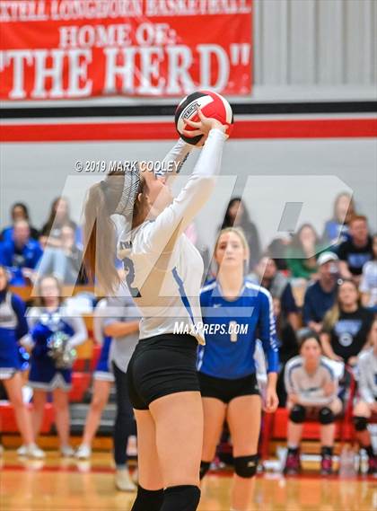 Thumbnail 2 in Wortham vs Chilton (UIL 2A Bi-District) photogallery.