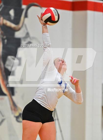Thumbnail 3 in Wortham vs Chilton (UIL 2A Bi-District) photogallery.