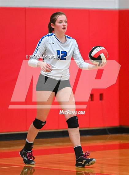 Thumbnail 3 in Wortham vs Chilton (UIL 2A Bi-District) photogallery.