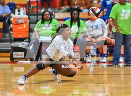 Thumbnail 1 in Wortham vs Chilton (UIL 2A Bi-District) photogallery.
