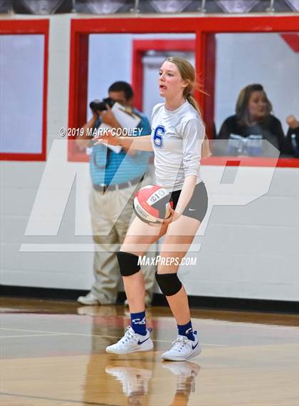 Thumbnail 3 in Wortham vs Chilton (UIL 2A Bi-District) photogallery.