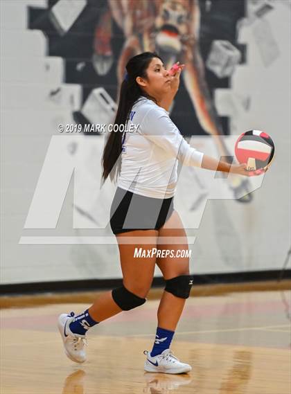 Thumbnail 1 in Wortham vs Chilton (UIL 2A Bi-District) photogallery.